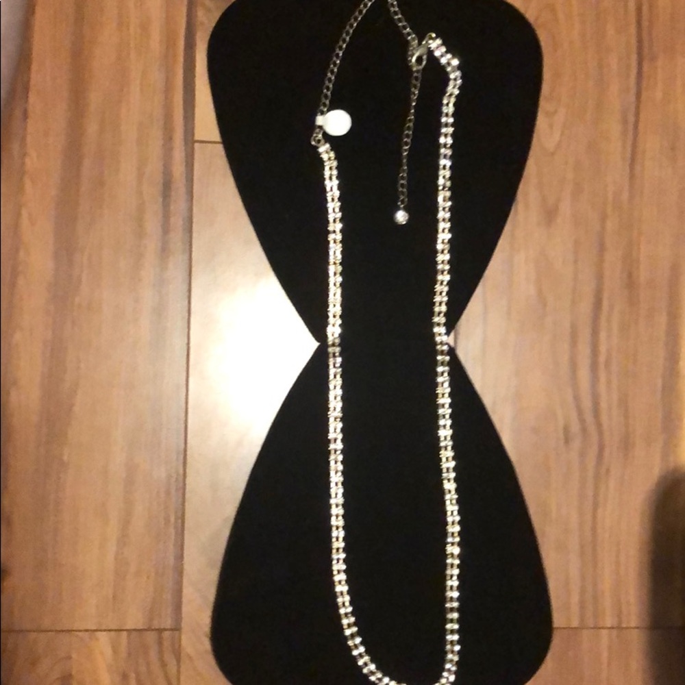 Long necklace with Jewels